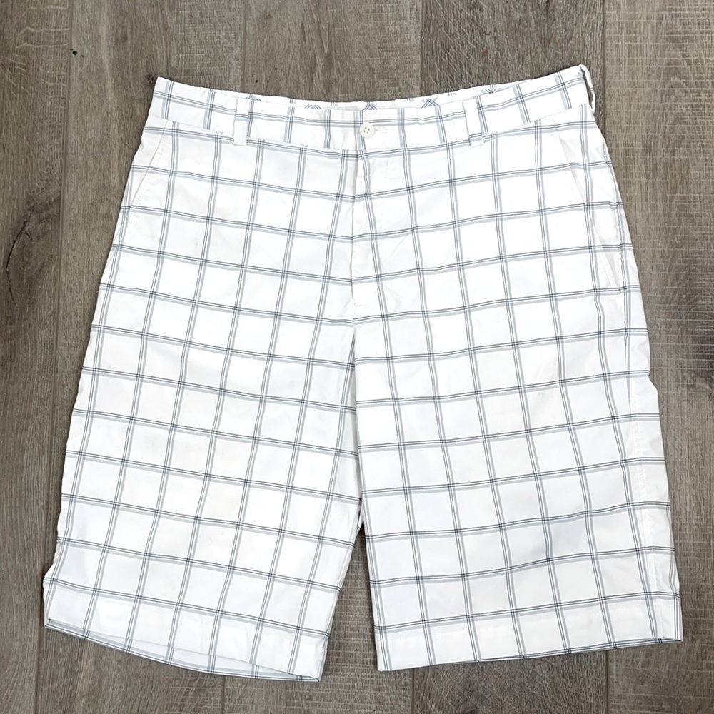 Nike Golf White Men's Short Size 33